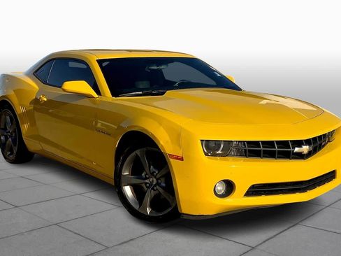 Used 2013 Chevrolet Camaro LT w/ RS Package image 2