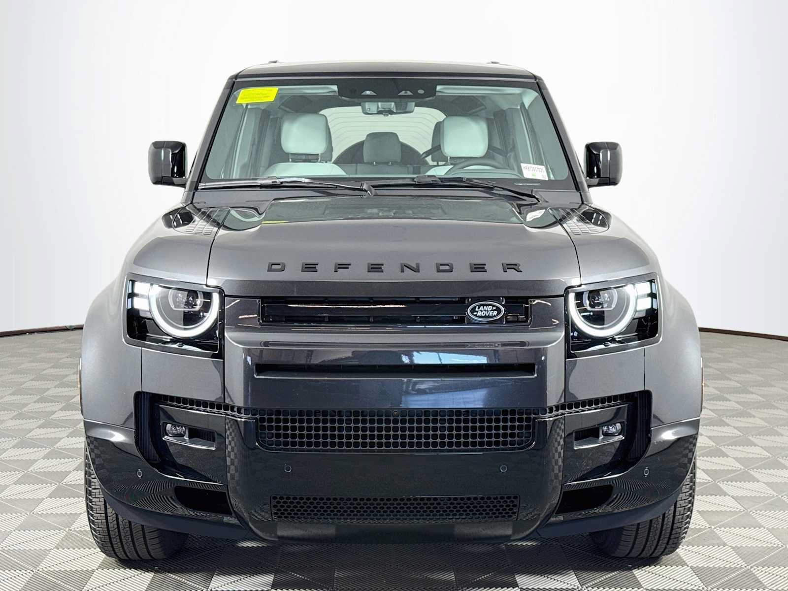 New 2026 Land Rover Defender 110 X-Dynamic SE AWD/4WD image 2