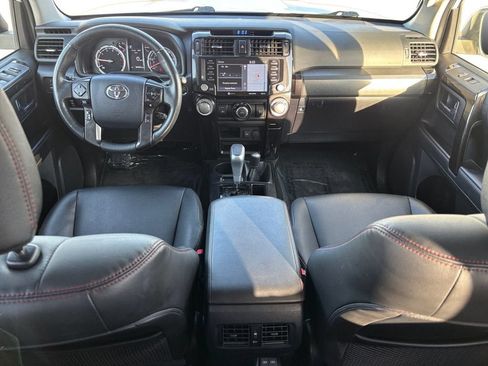 Used 2023 Toyota 4Runner TRD Off-Road Premium AWD/4WD image 12