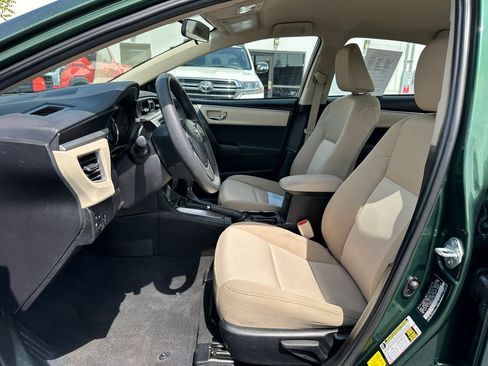 Used 2015 Toyota Corolla LE FWD image 11