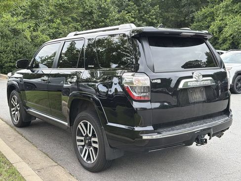 Used 2024 Toyota 4Runner Limited AWD/4WD image 4