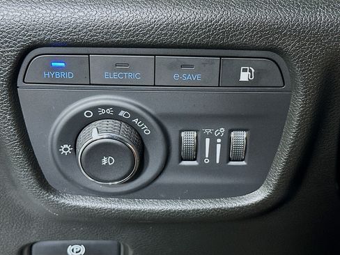 Used 2022 Jeep Grand Cherokee Limited 4xe AWD/4WD image 17