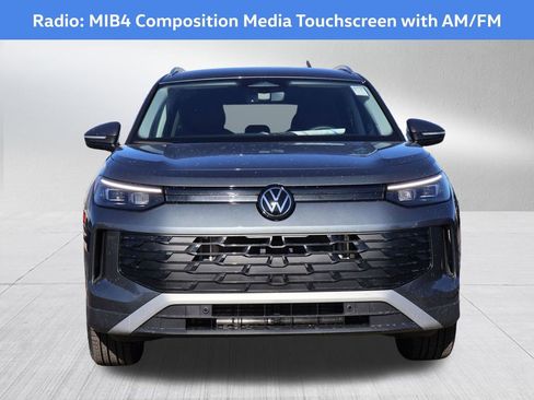 New 2026 Volkswagen Tiguan SE image 3