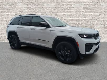 New 2026 Jeep Grand Cherokee Limited w/ Limited Altitude Package