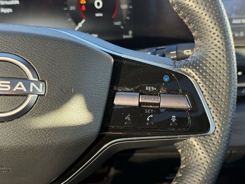 Used 2024 Nissan Ariya EVOLVE+ e-4ORCE image 16