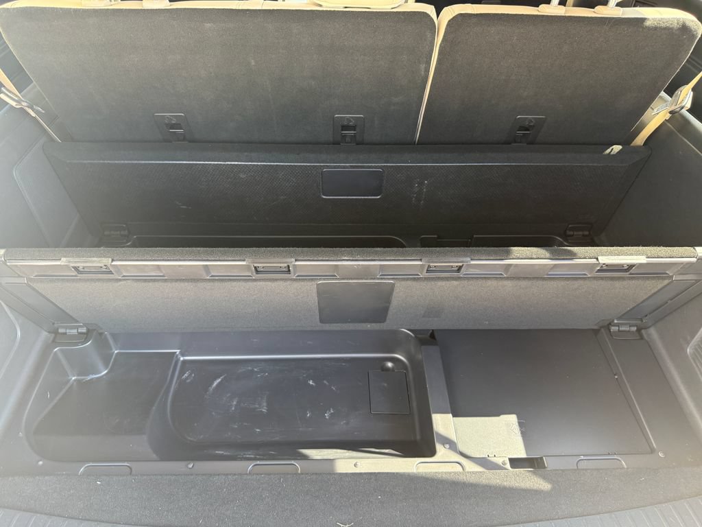 Used 2023 Ford Expedition Max Platinum AWD/4WD image 9