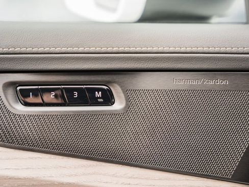 New 2026 Volvo XC90 T8 Plus image 31