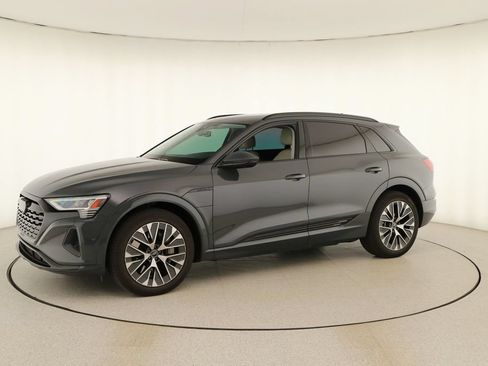 Certified 2024 Audi Q8 e-tron Premium Plus AWD/4WD image 13