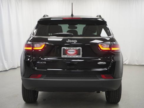 Certified 2022 Jeep Compass Latitude w/ Sun and Sound Group image 12