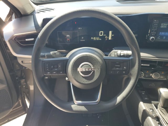 Certified 2025 Nissan Kicks S FWD image 16