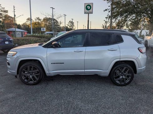 Used 2025 Jeep Compass Limited w/ High Altitude Package image 7