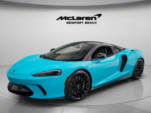 Used 2023 McLaren GT RWD image 3