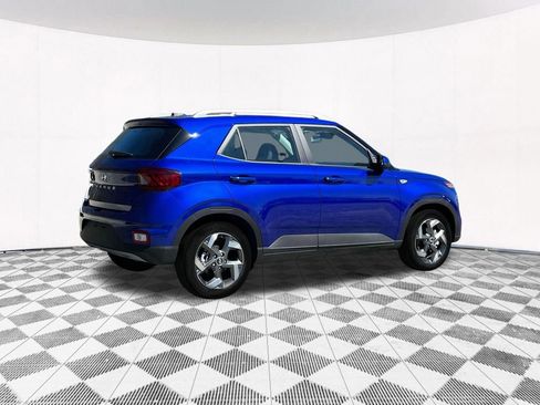 New 2025 Hyundai Venue Limited image 13