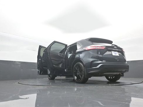 Used 2022 Ford Edge ST-Line image 39