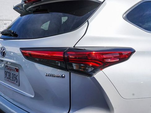 Used 2022 Toyota Highlander LE image 8