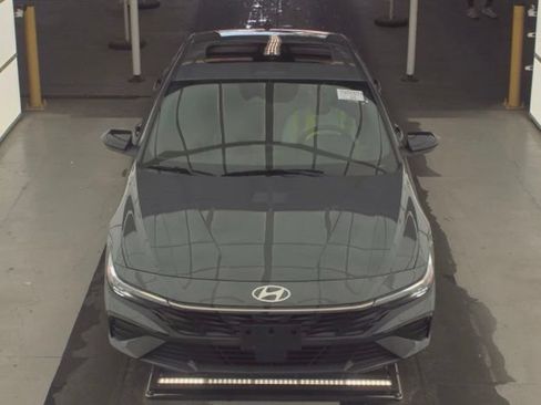 Used 2026 Hyundai Elantra SEL Sport Premium FWD image 2