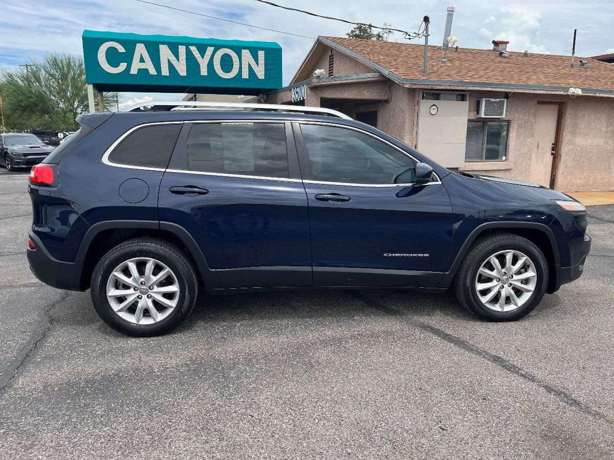 Used 2015 Jeep Cherokee Limited AWD/4WD image 3