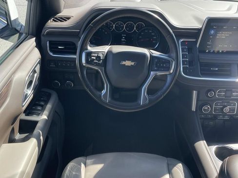 Used 2021 Chevrolet Suburban LT image 15