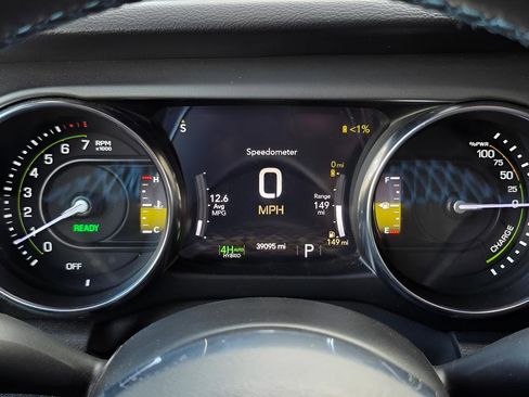 Used 2022 Jeep Wrangler Unlimited Rubicon 4xe image 26