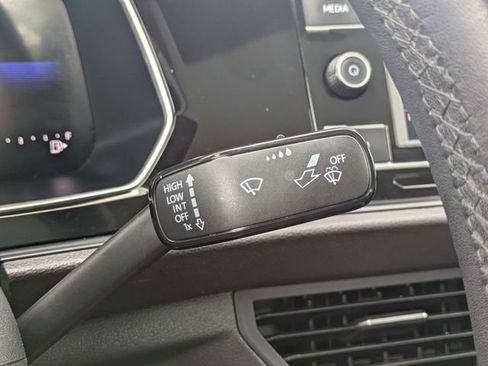 Used 2024 Volkswagen Jetta SE FWD image 26