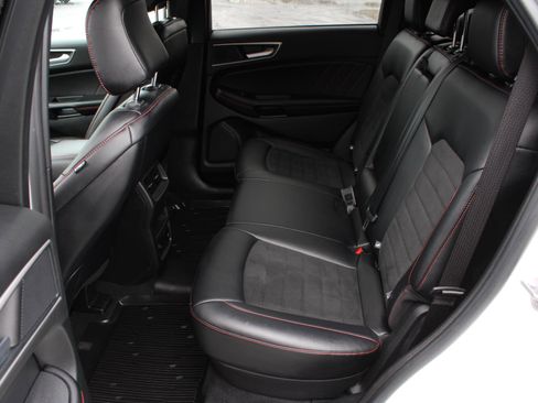 Used 2023 Ford Edge ST-Line image 20