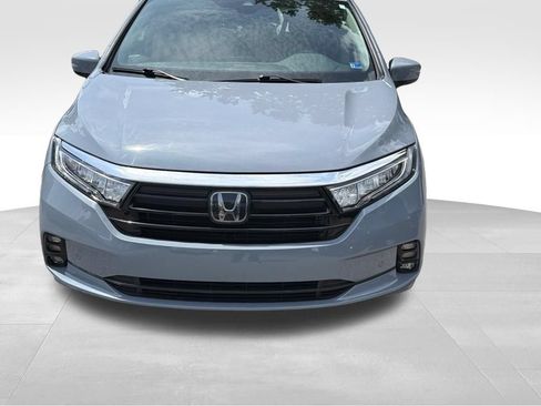 Used 2023 Honda Odyssey Touring image 2