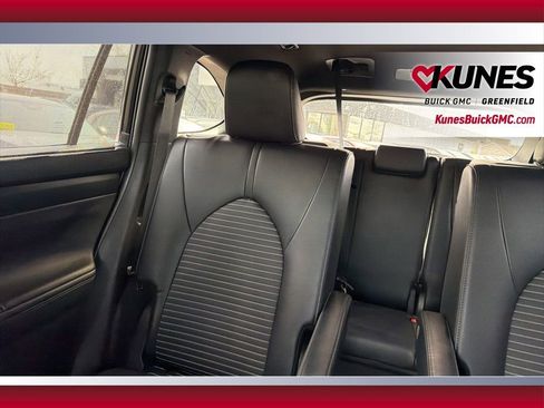Used 2024 Toyota Highlander XSE AWD/4WD image 34
