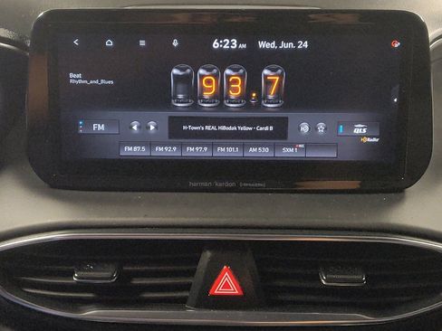 Used 2022 Hyundai Santa Fe Limited AWD/4WD image 25