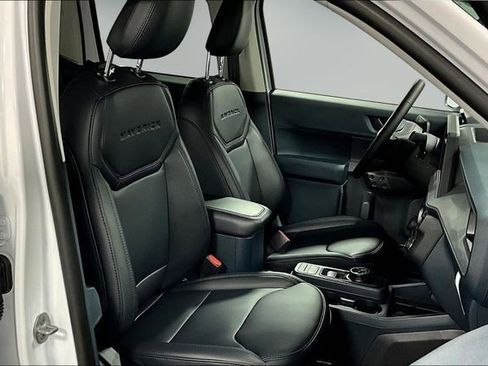 New 2026 Ford Maverick Lariat w/ Black Appearance Package AWD/4WD image 11