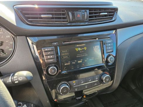 Certified 2021 Nissan Rogue Sport S image 25