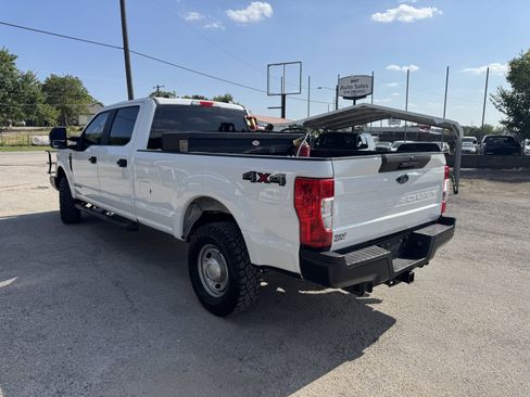 Used 2022 Ford F250 XL w/ Power Equipment Group AWD/4WD image 7