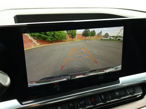 Used 2025 GMC Sierra 1500 SLT AWD/4WD image 6