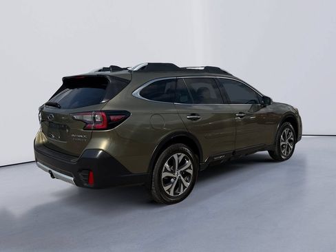 Used 2020 Subaru Outback Touring XT AWD/4WD image 3