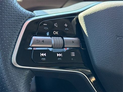 Certified 2023 Nissan Ariya AWD image 32