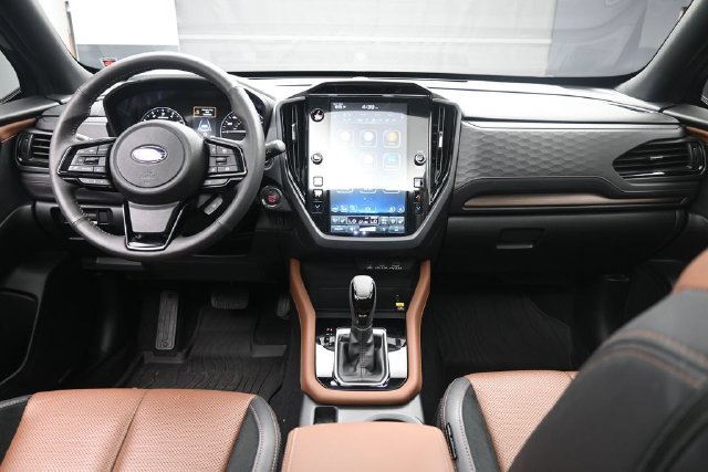 Certified 2025 Subaru Forester Touring w/ Popular Package - Touring AWD/4WD image 9