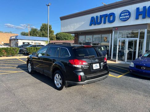 Used 2011 Subaru Outback 2.5i Limited AWD/4WD image 11