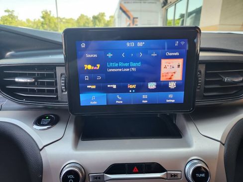 Used 2020 Ford Explorer XLT RWD image 18
