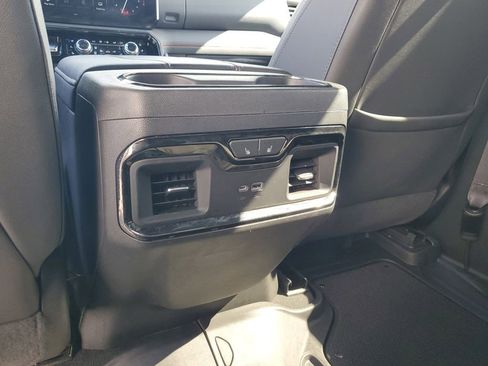 Used 2023 GMC Sierra 1500 AT4 w/ AT4 Preferred Package image 11