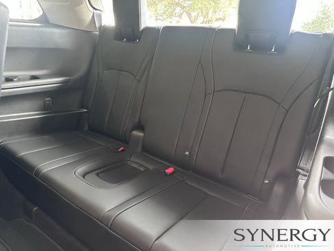 Certified 2026 INFINITI QX60 Luxe w/ Cargo Package FWD image 32