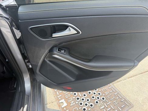 Used 2014 Mercedes-Benz CLA 250 4MATIC w/ Edition 1 Package image 26