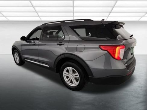 Certified 2024 Ford Explorer XLT AWD/4WD image 7