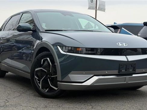 Used 2024 Hyundai Ioniq 5 Limited image 7