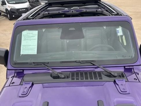 Used 2026 Jeep Wrangler Unlimited Rubicon AWD/4WD image 28