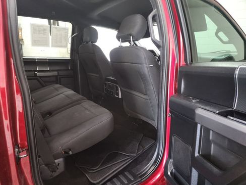 Used 2019 Ford F150 XLT w/ Equipment Group 302A Luxury AWD/4WD image 32