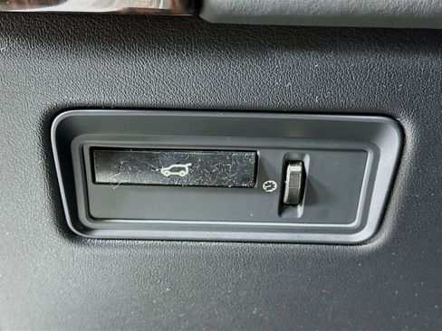 Used 2014 Land Rover Range Rover Supercharged image 11