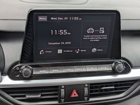 Used 2024 Kia Forte LXS image 23