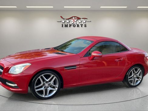 Used 2013 Mercedes-Benz SLK 250 image 1