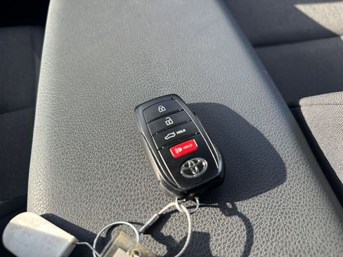 Used 2025 Toyota Camry LE image 22