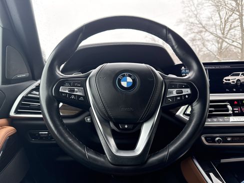 Used 2023 BMW X5 xDrive45e w/ Executive Package AWD/4WD image 29