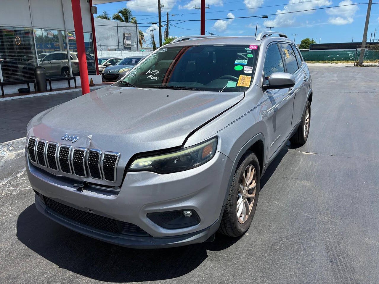 Used 2019 Jeep Cherokee Latitude w/ Popular Appearance Group FWD image 5